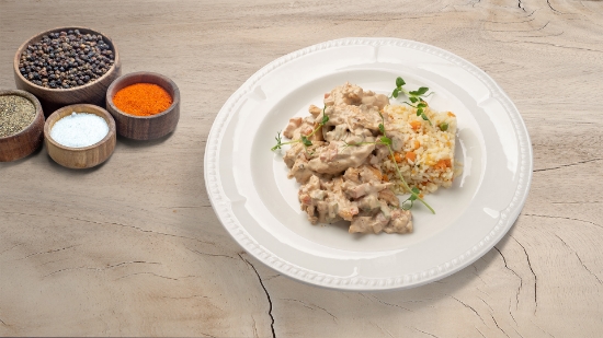 Slika PILEĆI SOTE U VELUTE SOSU