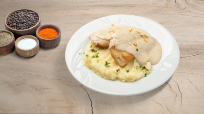 Slika PILETINA U KIKIRIKI SOSU